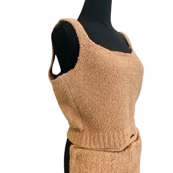 Skims Sherpa Teddy Cropped Tank Top And Pants 2Piece Lounge Set Tan 2XL - Picture 3 of 14